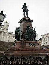 亞歷山大二世在赫爾辛基的雕像