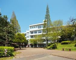 日本長崎衛斯里公會大學