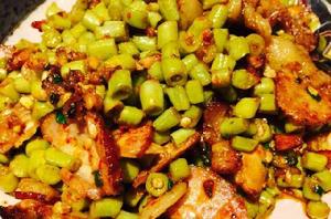 酸豆角炒小魚乾 酸豆角炒小魚乾