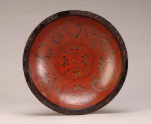 彩繪鳳鳥紋漆圓盤