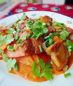 燒肉炒紅蘿蔔 燒肉炒紅蘿蔔