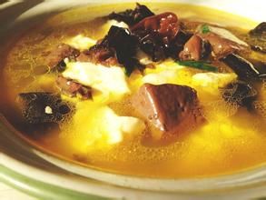 雞血豆腐 雞血豆腐