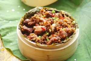 糯米荷葉排骨 糯米荷葉排骨