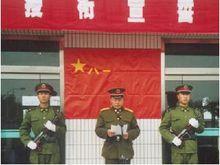 王慶平組織新兵授銜宣誓儀式