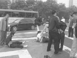 （圖）特大盜搶項鍊團伙