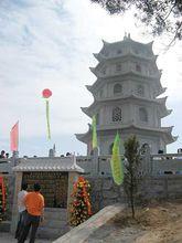 重建後的花洲塔