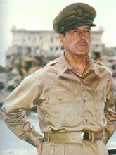 道格拉斯·麥克阿瑟，1945年在菲律賓