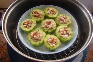 花肉釀苦瓜 花肉釀苦瓜