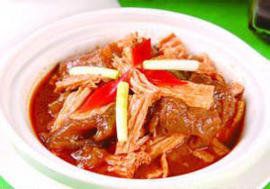 牛筋腐竹煲 牛筋腐竹煲