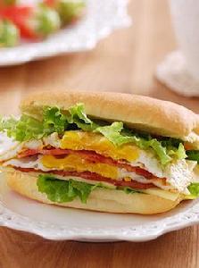 培根蛋堡 培根蛋堡