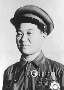 郭俊卿[全國女戰鬥英雄]