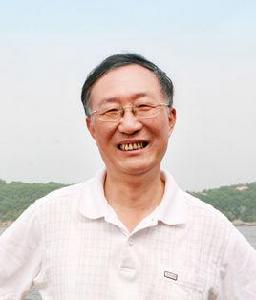 李良榮[復旦大學新聞學教授]