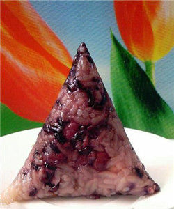 黑米紅豆粽子 黑米紅豆粽子