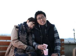 朴新陽與嚴智媛拍約會戲 表情難受