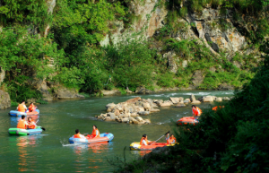 武陵岩峽谷漂流 武陵岩峽谷漂流
