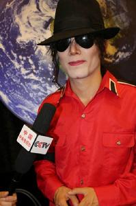 王傑傑克遜接受中央電台採訪