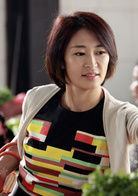 鄒琴   演員 梁靜