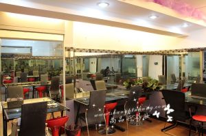 上海尚品行化妝學校