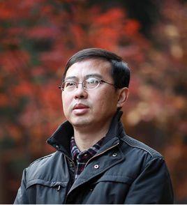 張和松[重慶市育才中學校校長、黨委副書記]