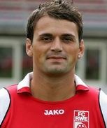 阿爾伯特·邦賈庫 阿爾伯特·邦賈庫