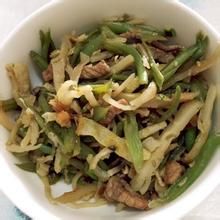 豇豆肉絲燜餅 豇豆肉絲燜餅
