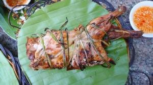 傣族香茅草烤雞 傣族香茅草烤雞