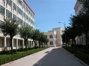 河北省霸州市第一中學