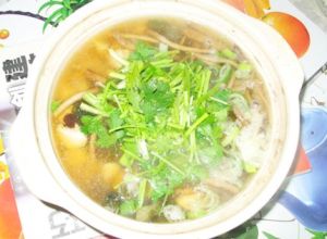瓜仔茶菇雞肉湯 瓜仔茶菇雞肉湯