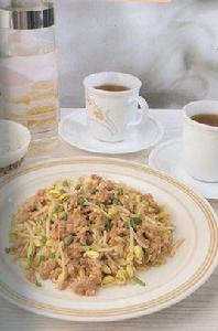 咖喱肉鬆煸大豆芽