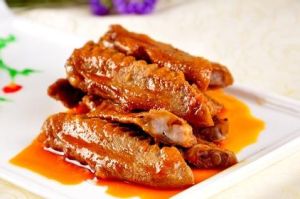 紅滷鵝翅 紅滷鵝翅