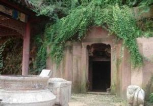 擂鼓墩古墓群 擂鼓墩古墓群