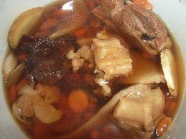 牛膝杜仲豬腰湯 牛膝杜仲豬腰湯