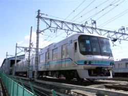 （圖）07繫於轉配到東西線後的塗色