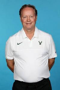 邁克·布登霍爾澤 邁克·布登霍爾澤