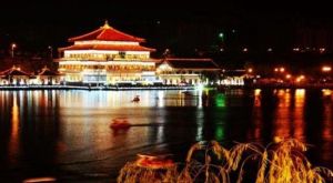 夜遊曲江 夜遊曲江