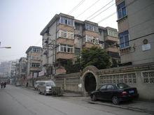 隆崗新村真實圖片