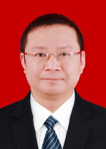 王山[四川省華鎣市委副書記、市長]