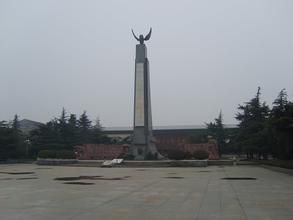 二七烈士紀念碑