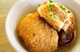 猴頭菇燉排骨 猴頭菇燉排骨