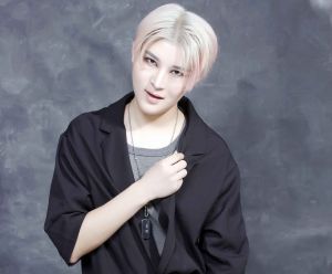 曹原逸然 曹原逸然