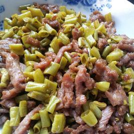 酸豆角牛肉