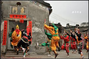 泥溝鄉英歌舞鬧東門