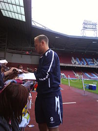 甸恩·艾殊頓 甸恩·艾殊頓