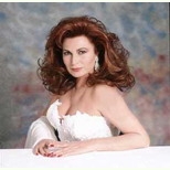 羅拉·弗洛雷斯 羅拉·弗洛雷斯