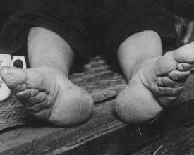 裹腳[漢語辭彙]