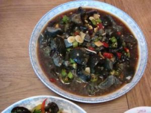 香菇青椒炒松花蛋 香菇青椒炒松花蛋