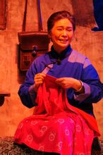 王淑芝在《苦菜花》中飾演母親