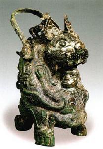 商虎食人卣 商虎食人卣