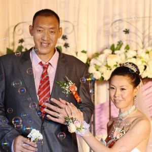 孫明明與徐艷完婚