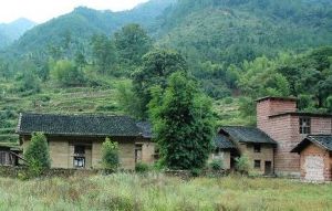 炕家岩村 炕家岩村